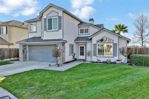 3025 Garden Ct, Tracy, CA 95377-9237