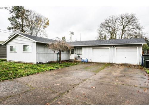 1955 Carter Ln, Springfield OR  97477-3332 exterior