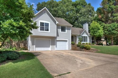 368 Rose Creek Pl, Holly Springs, GA 30189-6864