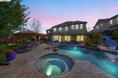 863 Chateau Heights Ct, Pleasanton, CA 94566-2273