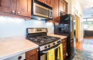 737 5th St, Philadelphia PA  19147-2821 exterior