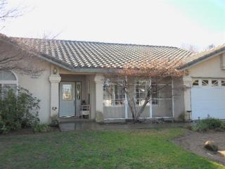 2171 Church Ave, Tivy Valley, CA 93657-2039