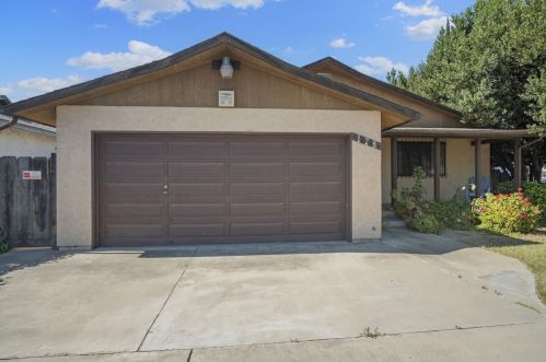 128 School Ave, Modesto, CA 95351-5338