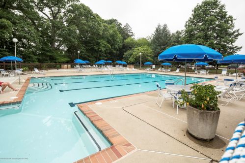 62 Manchester Ct, Tinton Falls NJ  07701-5496 exterior