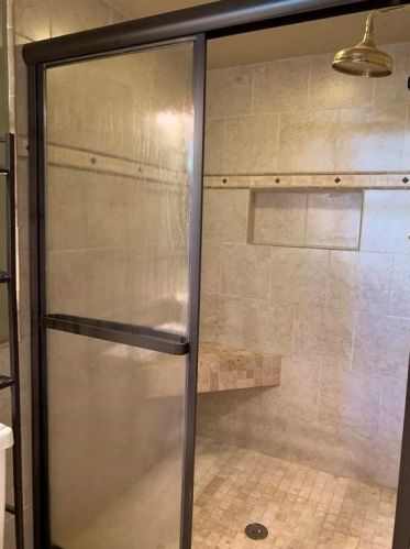 500 Carriage Dr, Atlanta GA  30328-3307 exterior