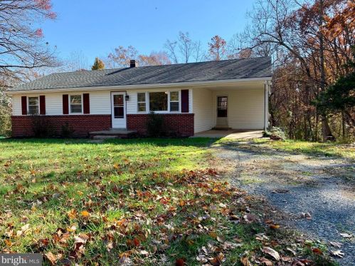 404 Twymans Mill Rd, Radiant, VA 22732-3245