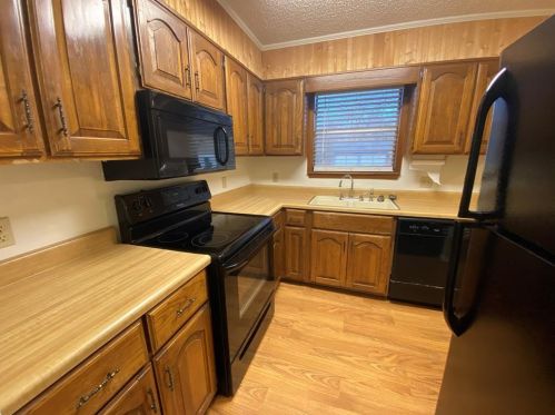 1433 Southland St, Sulphur Springs TX  75482-4709 exterior