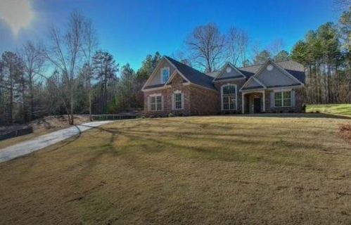 2649 Morgan Park Dr, Stockbridge GA  30281-9226 exterior