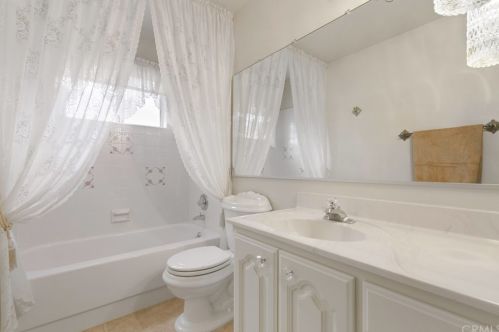 10080 Glenbrook St, Riverside CA  92503-5467 exterior