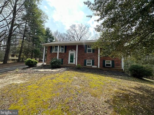 15016 Rural Acres Dr, Woodford, VA 22580-2942
