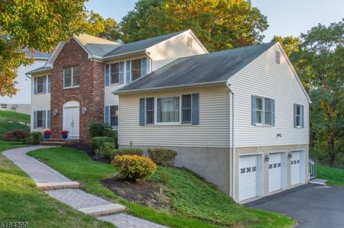 35 Fox Run, Parsippany, NJ 07834-3025