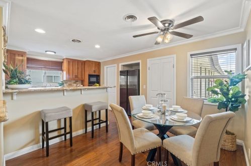 6562 Meath Cir, Huntington Beach CA  92647-3131 exterior