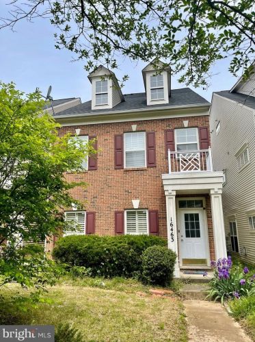 16463 Kenneweg Ct, Woodbridge, VA 22191-6353