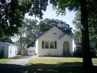 2621 Grantwood Dr, Toledo OH  43613-3809 exterior