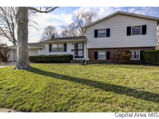 105 Gln Aire Dr, Springfield IL  62703-4411 exterior