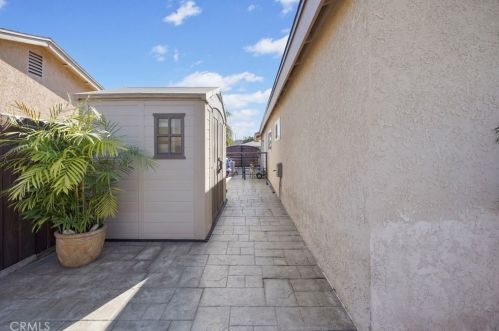 9685 Randolph St, Riverside CA  92503-1185 exterior