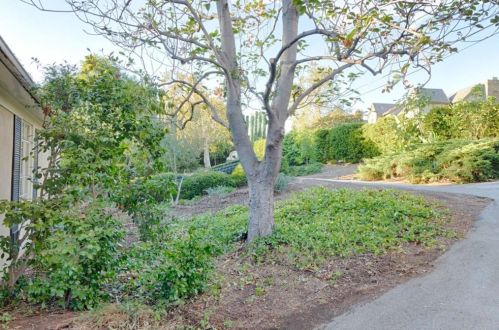 1628 La Loma Dr, Santa Ana CA 92705-3078 exterior