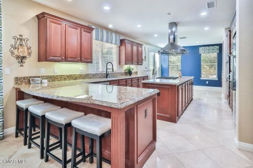 3961 Eagle Flight Dr, Simi Valley CA  93065-0222 exterior