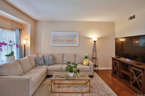 81 Goldenrod, Irvine, CA 92614-7925