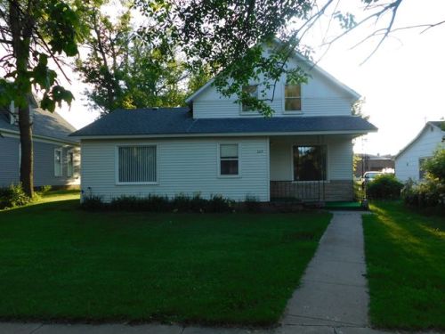 209 Joliet Ave, De Smet, SD 57231-2411