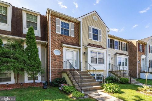 4685 Joanna Ct, Woodbridge, VA 22193-5408