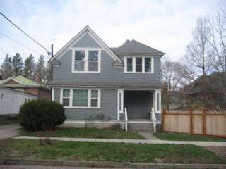 814 Ash St, Spokane, WA 99204-3525