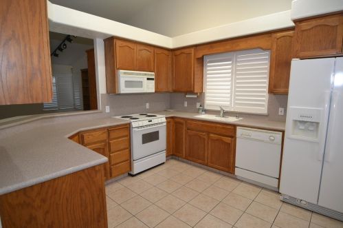 1508 Citrus Dr, Modesto, CA 95350-4671