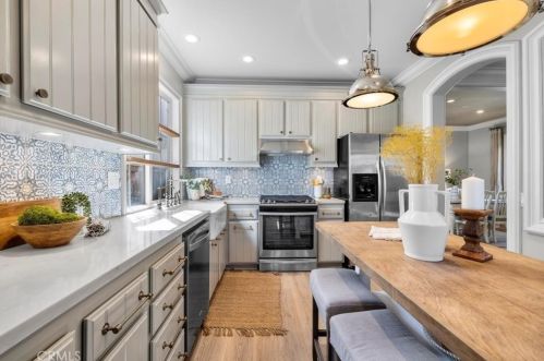 46 Danbury Ln, Irvine CA  92618-3972 exterior