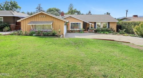 2358 Caracas St, Glendale CA  91214-3003 exterior