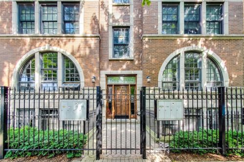 1529 Cleveland Ave, Chicago, IL 60610-7464