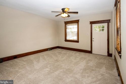431 Middlesex St, Gloucester, NJ 08030-1130