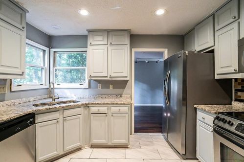 615 Edgecombe, Stockbridge GA  30281-4282 exterior