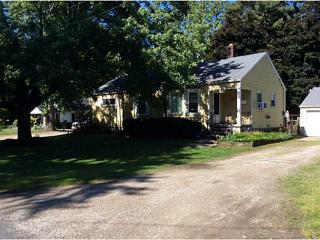 527 Hayes Rd, Toledo, OH 43615-4905