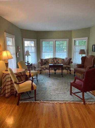 260 Wickford Point Rd, North Kingstown, RI 02852-4045