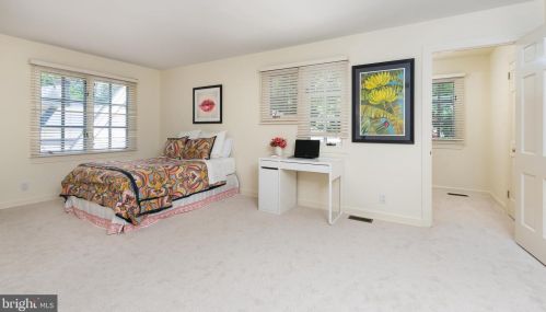 33 Brearly Rd, Princeton NJ  08540-6767 exterior