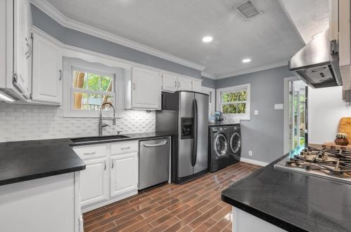 439 Colorado Blvd, Dallas TX  75203-1248 exterior