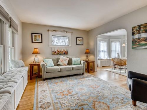 123 Bates Ave, Saint Paul MN  55106-6328 exterior