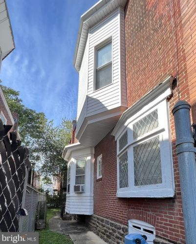 4908 11th St, Philadelphia PA  19112-0013 exterior