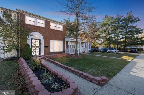 101 Rittenhouse Dr, Willingboro, NJ 08046-2512