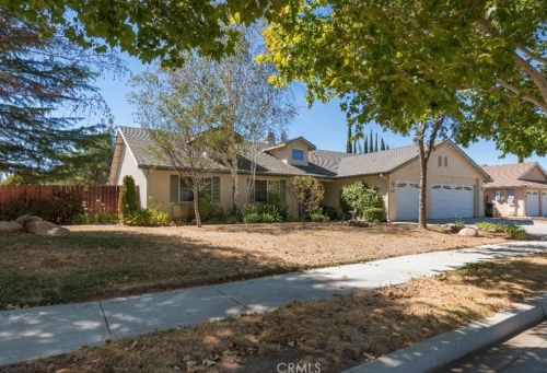 2091 Prospect Ave, Lake Nacimiento, CA 93446-7311