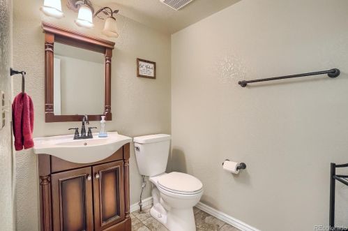 4207 62 Pl, Arvada CO  80003-5010 exterior