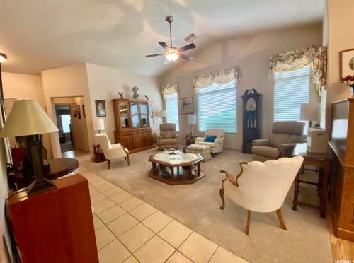 4505 Secret Springs Dr, Saint George, UT 84790-4457