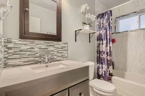 109 Rocklyn Ct, Lemont IL  60440-2817 exterior