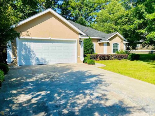 144 Deerwood Village Dr, Woodbine, GA 31569-4136