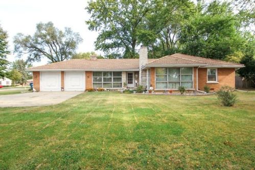 1195 Jeffery St, Kankakee, IL 60901-4625