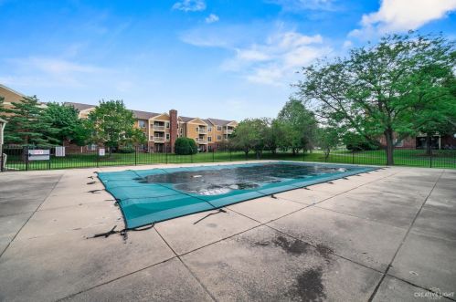210 Glengarry Dr, Hanover Park IL  60108-2619 exterior