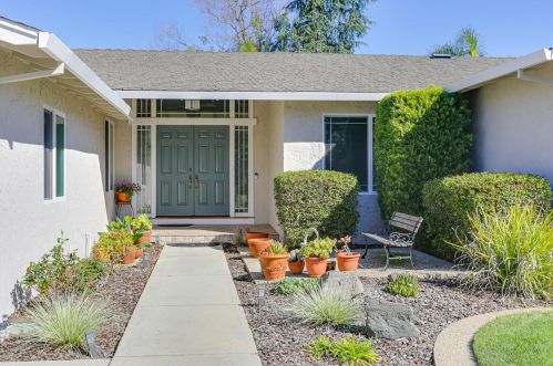 5884 Dash Ct, San Jose, CA 95120-3825