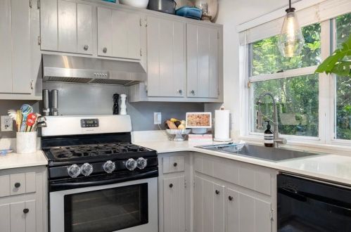 1195 Haven Brook Ln, Atlanta GA  30319-2616 exterior