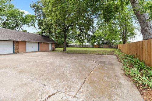 505 Bond St, Whitewright TX 75491-2210 exterior