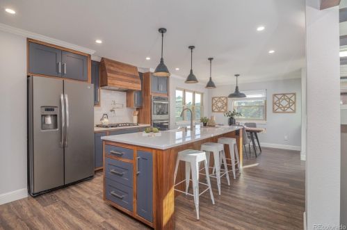 8548 Lakeview Dr, Parker, CO 80134-5916